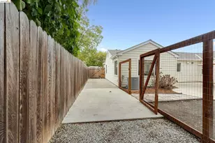 1894 Granada Dr, Concord, CA 94519 - Photo 32
