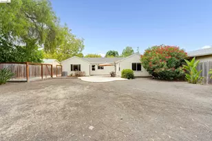 1894 Granada Dr, Concord, CA 94519 - Photo 28