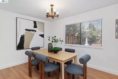 2227 Emerald Hills Cir, San Jose, CA 95131 - Photo 10