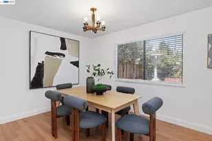2227 Emerald Hills Cir, San Jose, CA 95131 - Photo 10
