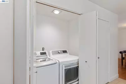 2227 Emerald Hills Cir, San Jose, CA 95131 - Photo 24