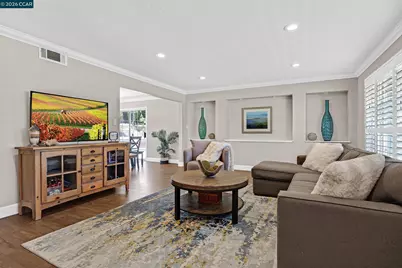 11698 Serra Ct, Dublin, CA 94568 - Photo 4