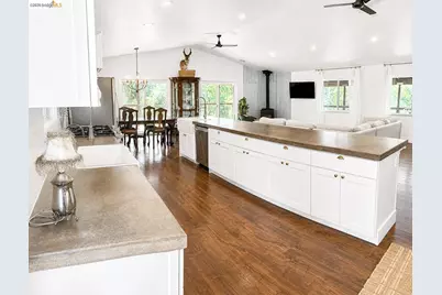 5945 Clements Pl, Valley Springs, CA 95252 - Photo 8