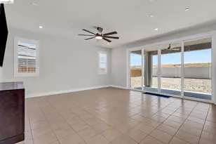 1553 Base Ct, Dixon, CA 95620 - Photo 14
