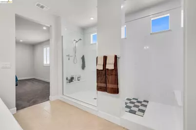 1553 Base Ct, Dixon, CA 95620 - Photo 38