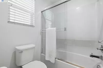 8553 Schooner Way, Newark, CA 94560 - Photo 20