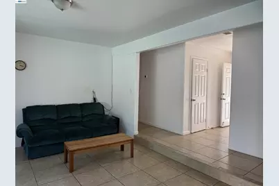 2784 Entrada Cir, Antioch, CA 94509 - Photo 6