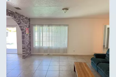 2784 Entrada Cir, Antioch, CA 94509 - Photo 2