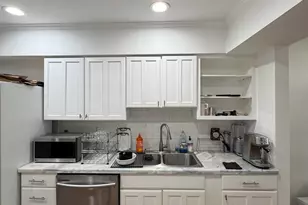 1015 Kings Rd, West Hollywood, CA 90069 - Photo 6