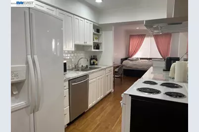 1015 Kings Rd #309, West Hollywood, CA 90069 - Photo 26