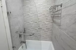 1015 Kings Rd, West Hollywood, CA 90069 - Photo 12