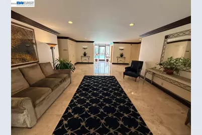 1015 Kings Rd #309, West Hollywood, CA 90069 - Photo 14