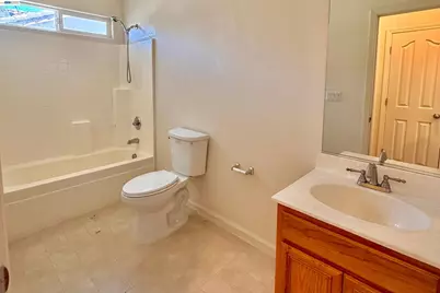 17385 Stone Celler Way, Lathrop, CA 95330 - Photo 8