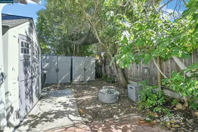 2160 Walnut St, Martinez, CA 94553 - Photo 22