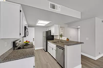 63 Trestle Dr, Hayward, CA 94544 - Photo 12