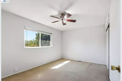 34390 Thornhill Ct., Fremont, CA 94555 - Photo 20