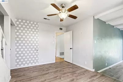 34390 Thornhill Ct., Fremont, CA 94555 - Photo 12