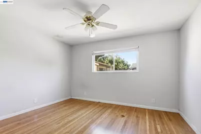 34390 Thornhill Ct., Fremont, CA 94555 - Photo 18
