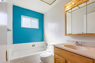 34390 Thornhill Ct, Fremont, CA 94555 - Photo 24