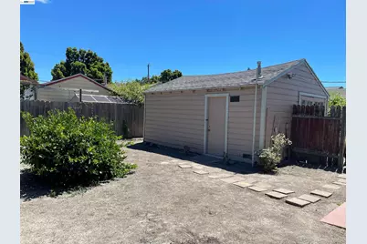1100 101st Ave, Oakland, CA 94603 - Photo 14