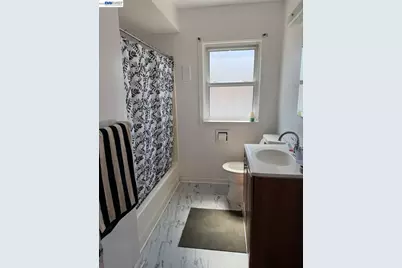 1100 101st Ave, Oakland, CA 94603 - Photo 12