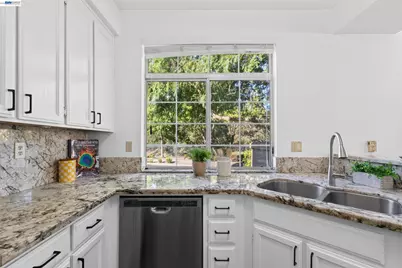 7672 Tuscany Dr, Dublin, CA 94568 - Photo 16