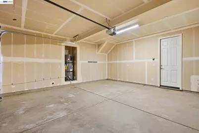 639 Rosedale Way, Lathrop, CA 95330 - Photo 38