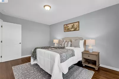 1430 Silliman St, San Francisco, CA 94134 - Photo 8