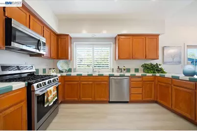 2441 Johns Way, Antioch, CA 94531 - Photo 28