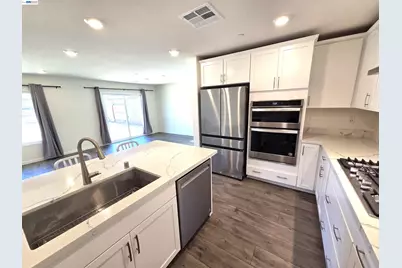 1721 Stephanie St, Manteca, CA 95337 - Photo 4