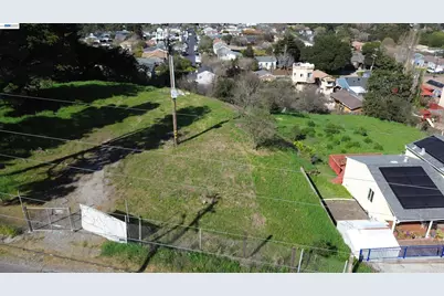 3944 La Cima Rd, El Sobrante, CA 94803 - Photo 34