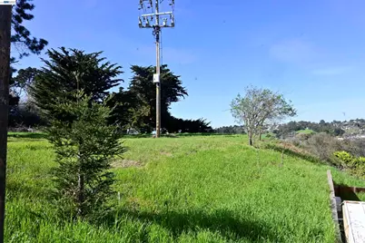 3944 La Cima Rd, El Sobrante, CA 94803 - Photo 8