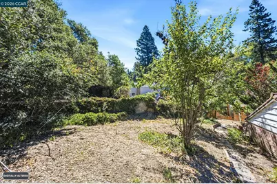 1700 Woodhaven Way, Oakland, CA 94611 - Photo 34