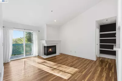 316 Dursey Drive, Pinole, CA 94564 - Photo 2