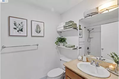 135 Bayside Ct, Richmond, CA 94804 - Photo 28