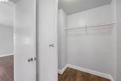 807 Myrtle St, Oakland, CA 94607 - Photo 28