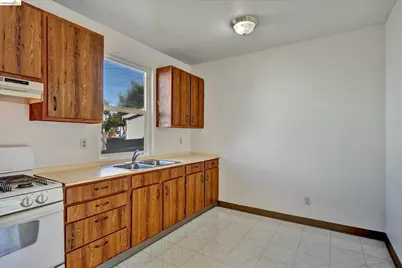 1285 55th St, Emeryville, CA 94608 - Photo 14