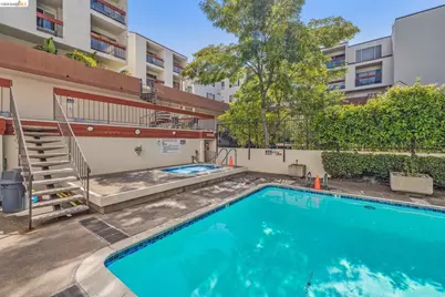 288 Whitmore St #212, Oakland, CA 94611 - Photo 10