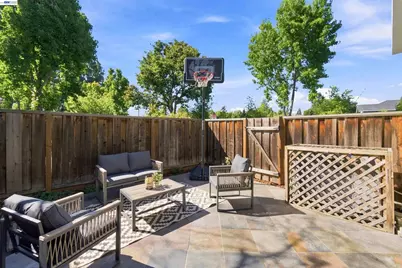 201 Ada Ave #6, Mountain View, CA 94043 - Photo 30