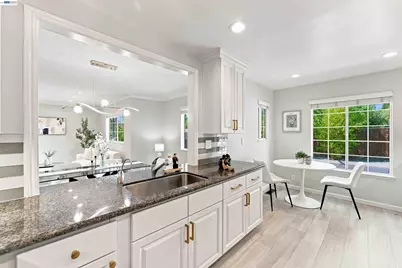 201 Ada Ave #6, Mountain View, CA 94043 - Photo 12