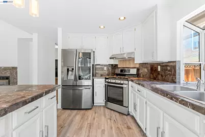 1059 Bellflower St, Livermore, CA 94551 - Photo 1
