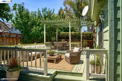 1059 Bellflower St, Livermore, CA 94551 - Photo 6