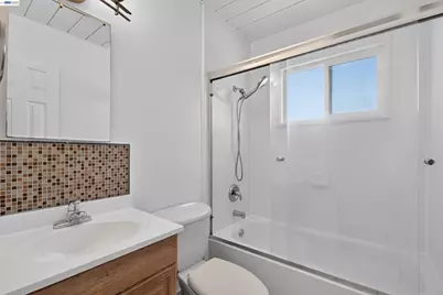 2318 Lowell Avenue, Richmond, CA 94804 - Photo 24
