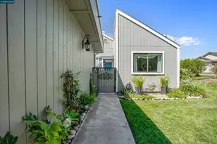 1601 Riverlake Rd, Discovery Bay, CA 94505 - Photo 4