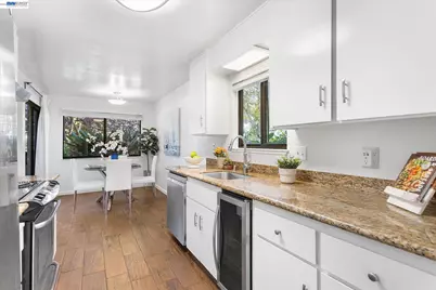 1810 Central Ave #1808, Alameda, CA 94501 - Photo 6