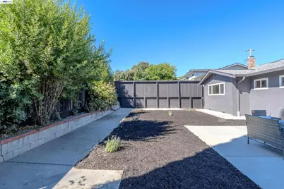 3672 Sanford St, Concord, CA 94520 - Photo 32