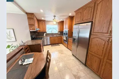 1615 Thornwood Dr, Concord, CA 94521 - Photo 10