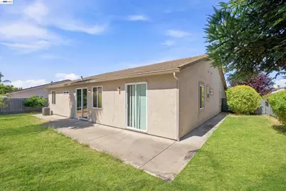 10154 Copco Ln, Stockton, CA 95219 - Photo 4
