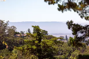 6824 Paso Robles Dr, Oakland, CA 94611 - Photo 44
