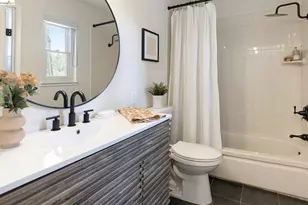 6824 Paso Robles Dr, Oakland, CA 94611 - Photo 32